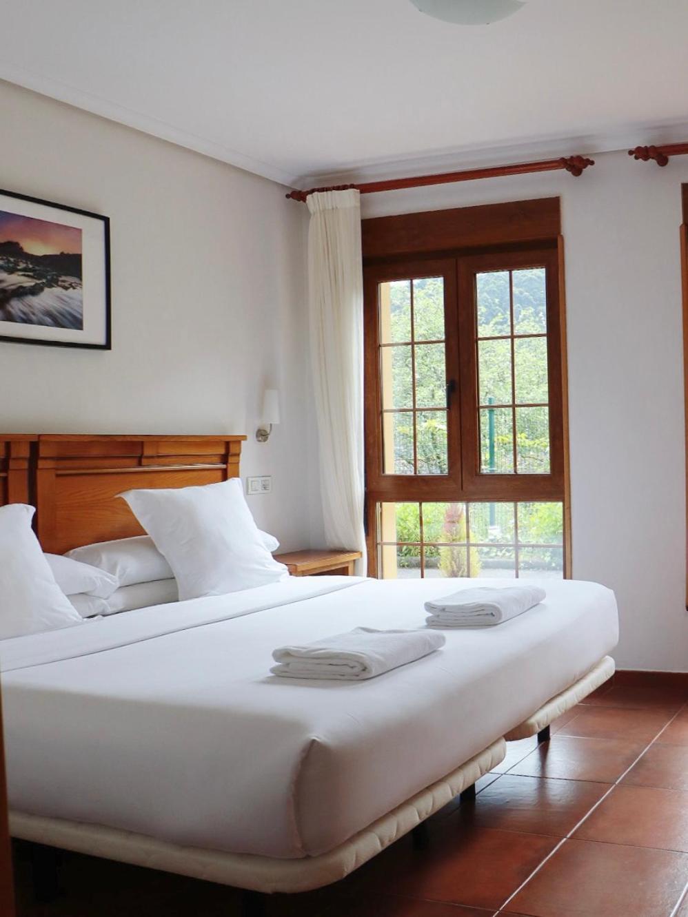 Hotel Pugide Llanes Exterior photo
