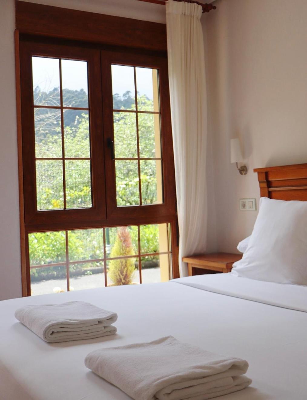 Hotel Pugide Llanes Exterior photo